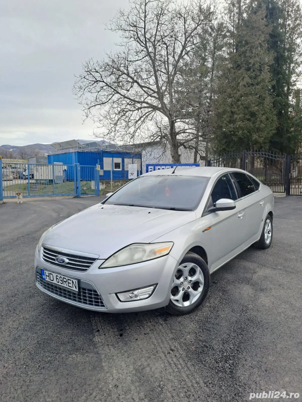 Vand Ford Mondeo din 2009 2.0 Diesel Volan dreapta 