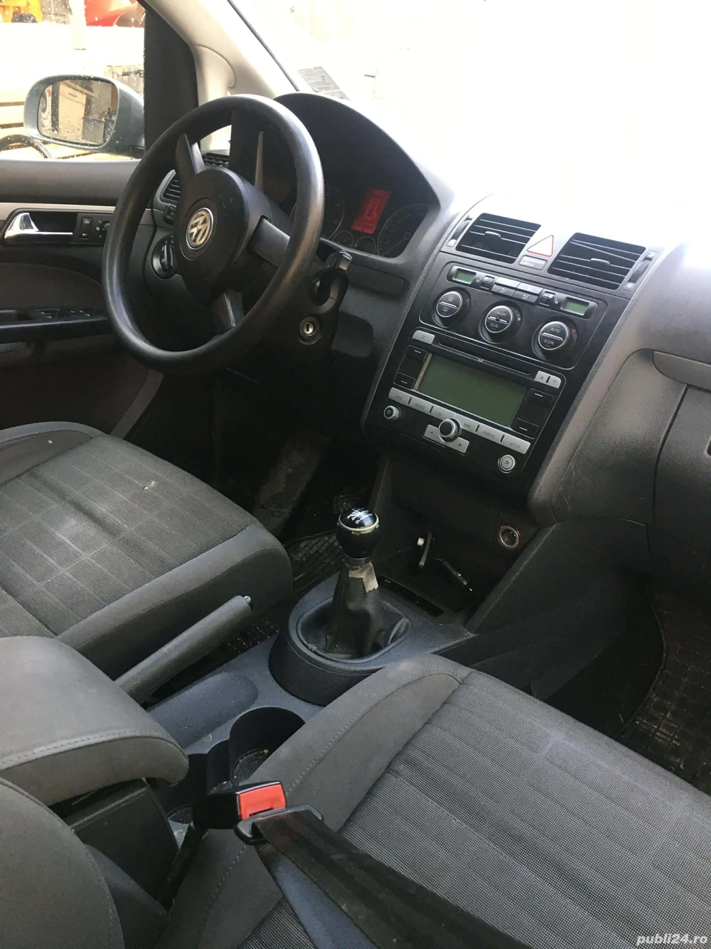 Turan din 2006 motor 2 litri 140 cp în stare perfect de funcționare 