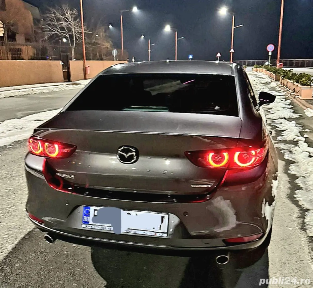 Mazda 3 Sedan e-Skyactiv G122 MHEV Plus | 2019 | Stare excelentă 