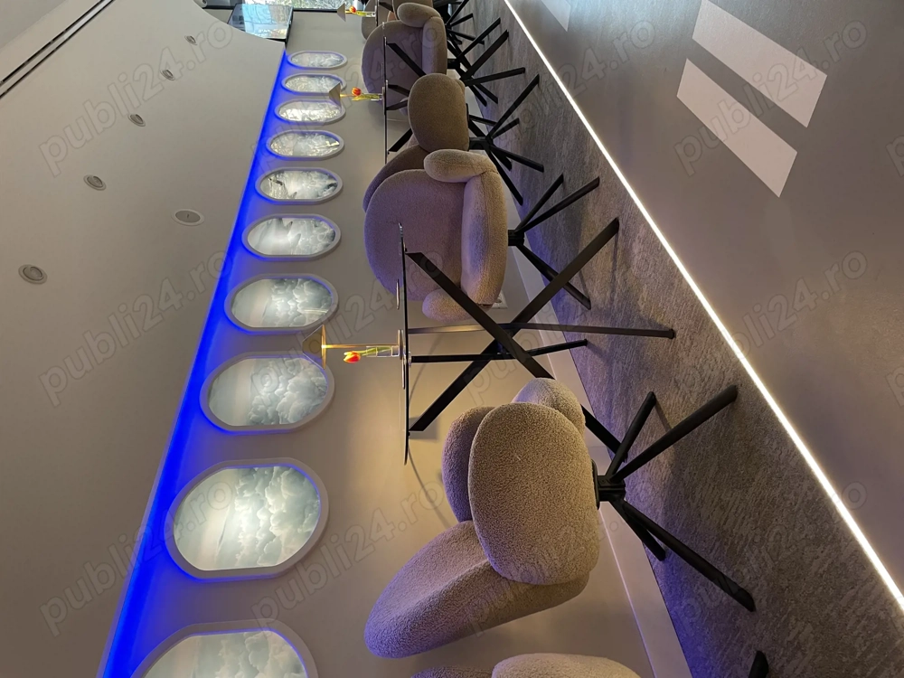 Cafeneaua Golden Wings angajează ospatar-barman și bucătar mic dejun