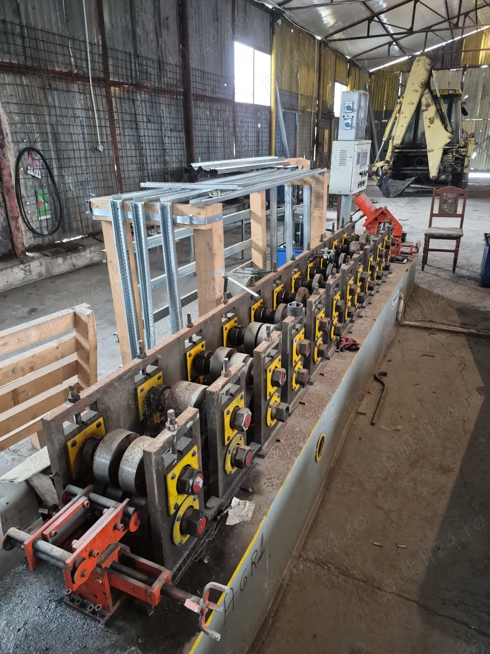 Vând Linie producție profile rigips 