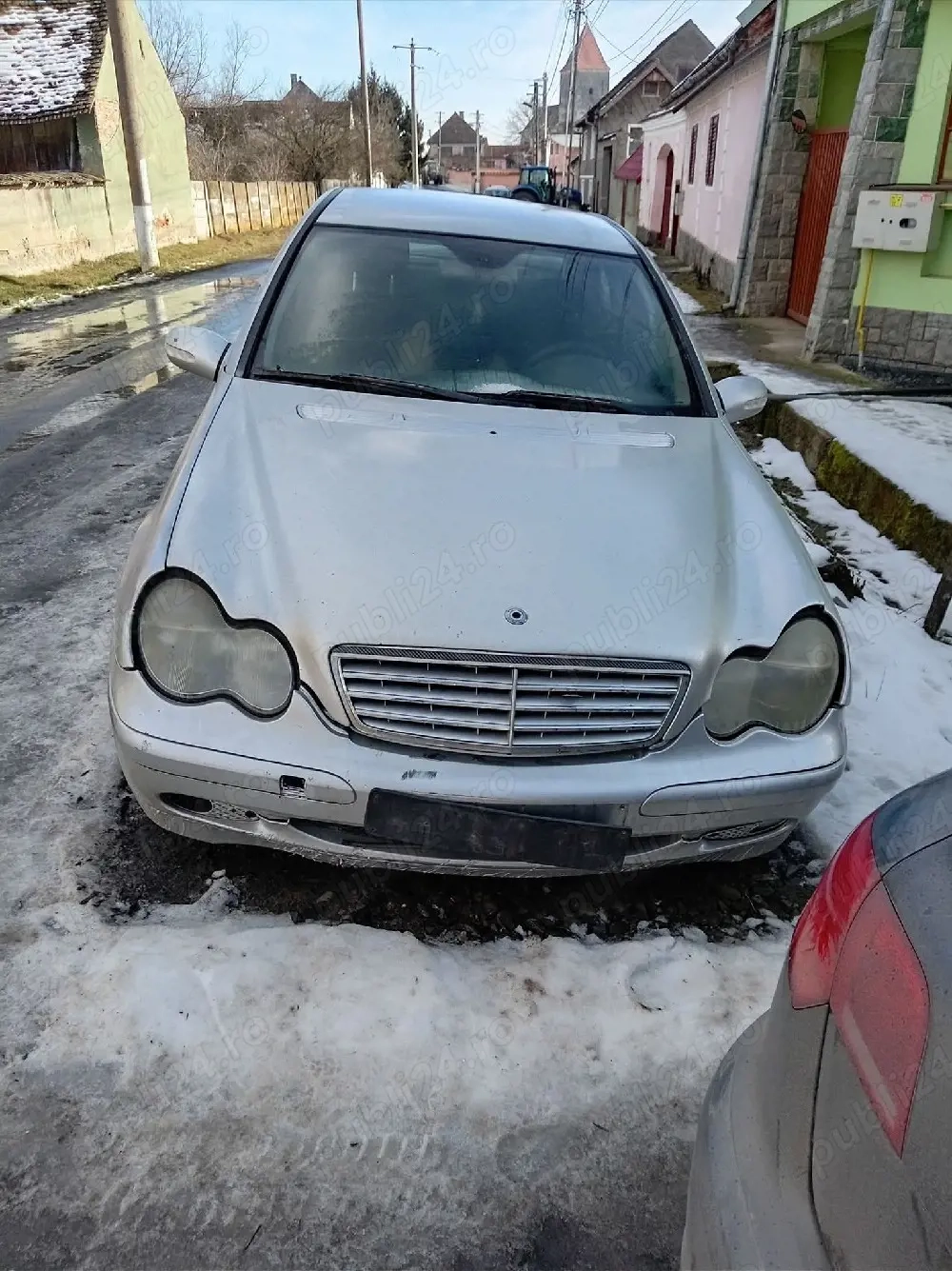 Dezmembrez Mercedes C-Class – motor 2.2 diesel