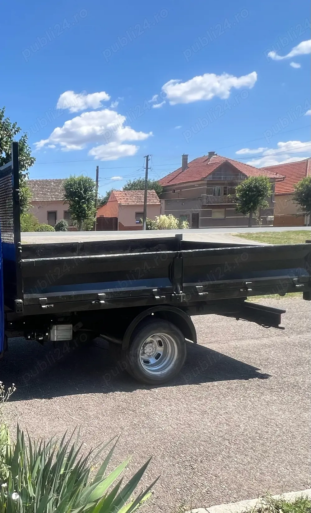 Vând bena de iveco daily bascula