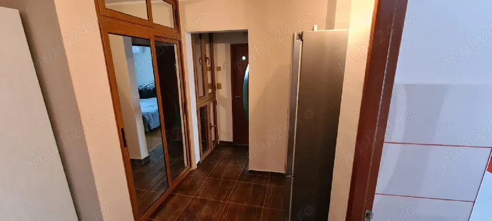 Apartament 2 camere Sid-Vest, mobilat și utilat
