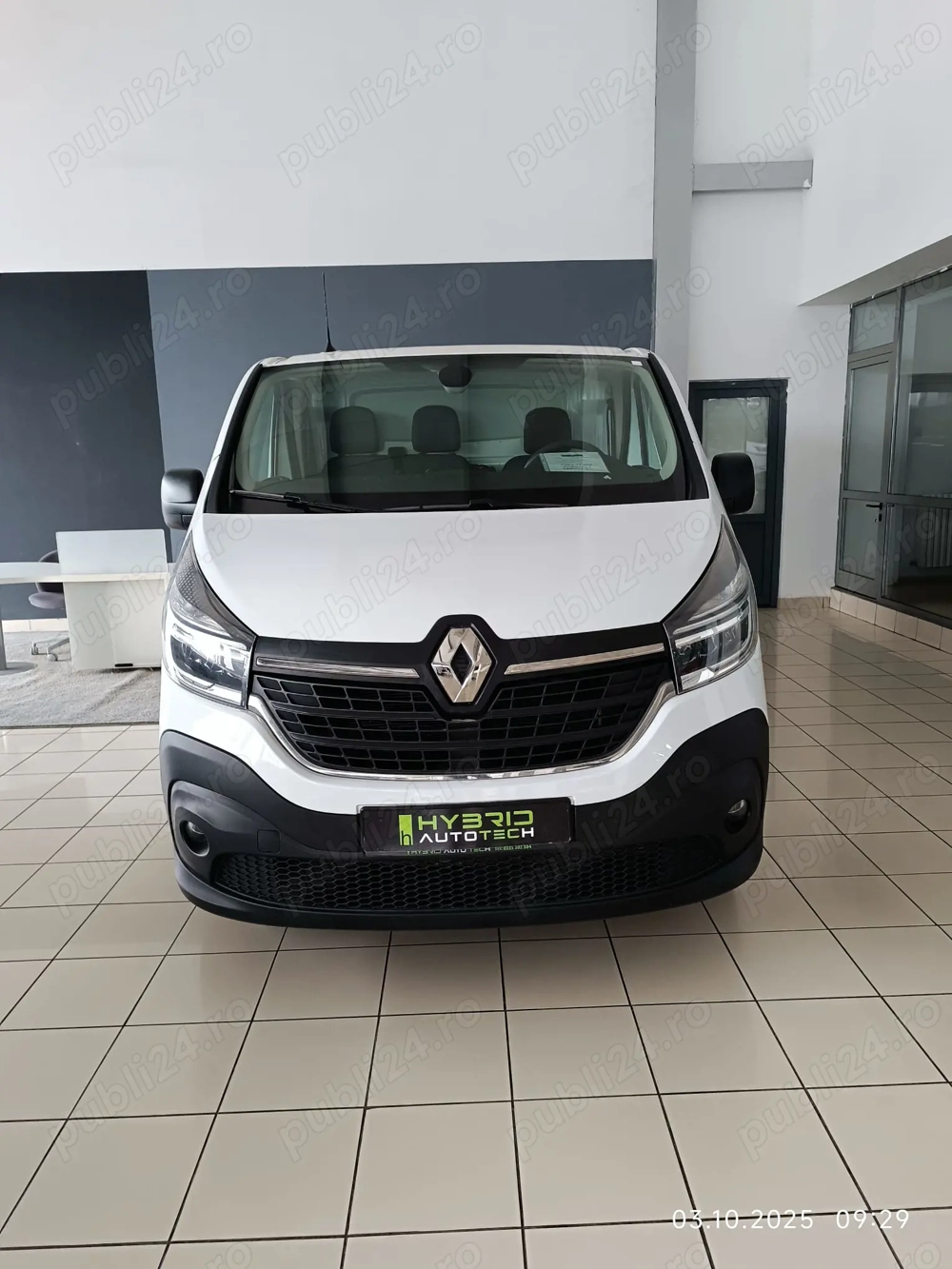 Renault Trafic 2.0 dci cu adblue