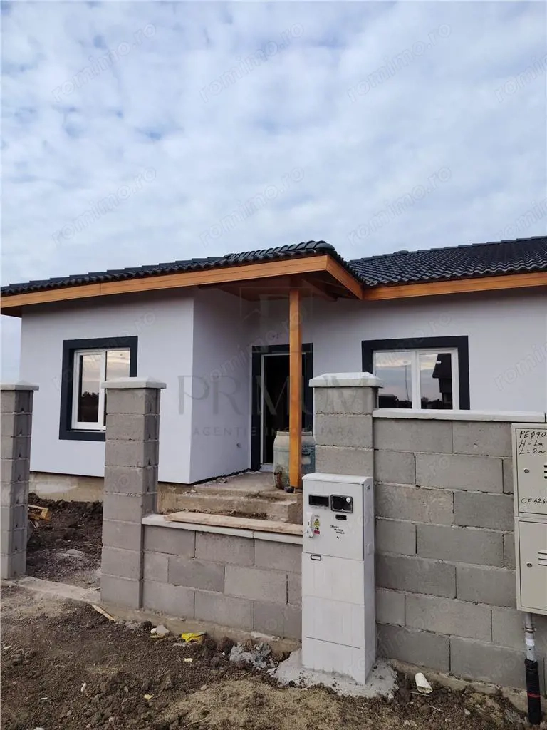 Duplex personalizare interioara - zona linistita - iuminat stradal