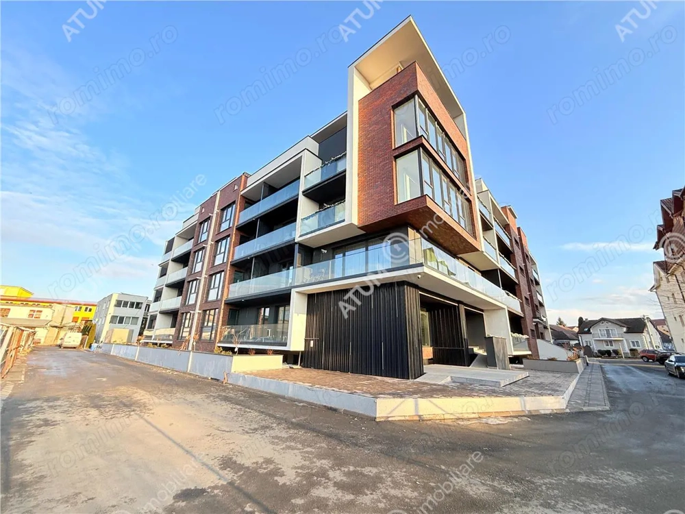 Apartament 3 camere la cheie cu balcon boxa si parcare subterana