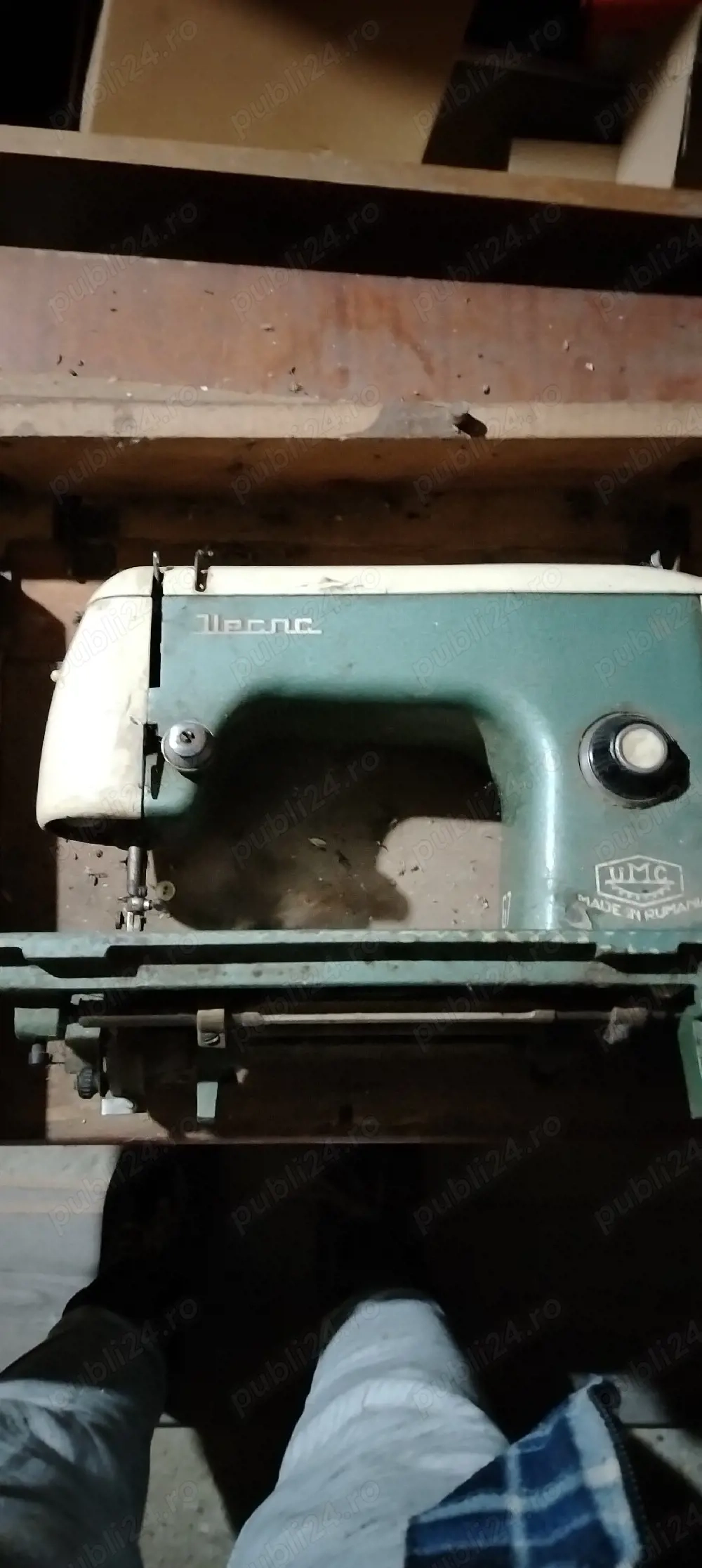 Vind mașina de cusut Ileana veche