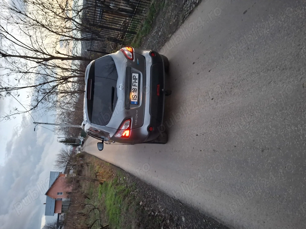 Vând Nissan Qashqai +2
