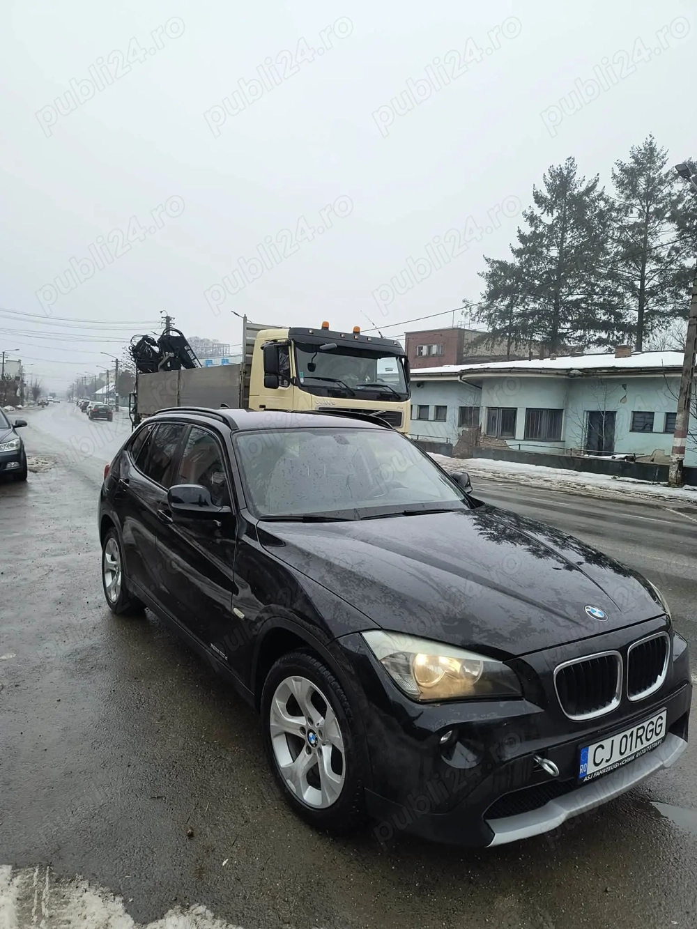 Vând BMW X1 2010 