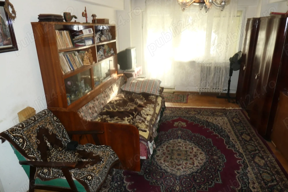 Apartament 2 camere, zona  Micalaca - Parcul Regina Maria (Orizont), etaj 1