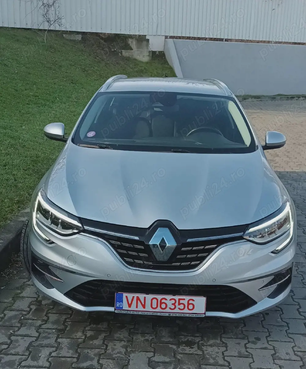 Renault Megane 1.6 E-Tech plug in hybrid- 2022 R.A.R.