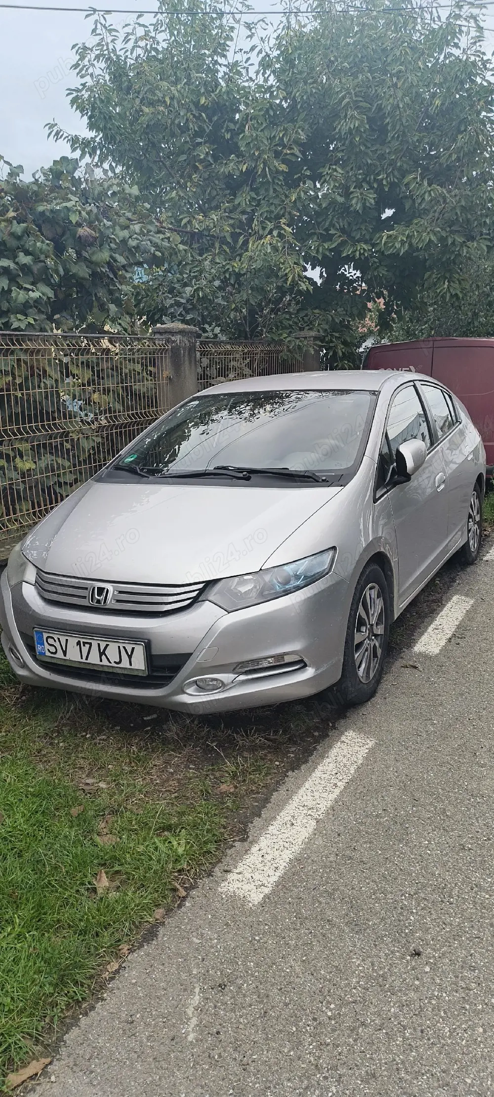 vând Honda Insight 