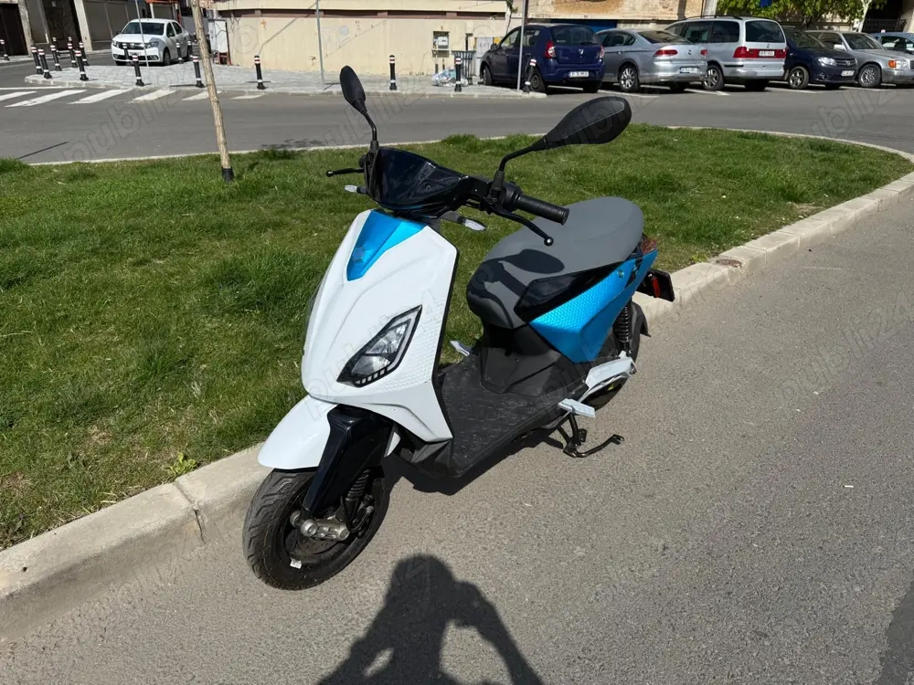 Vand Scuter Piaggio 1 Active - Electric 