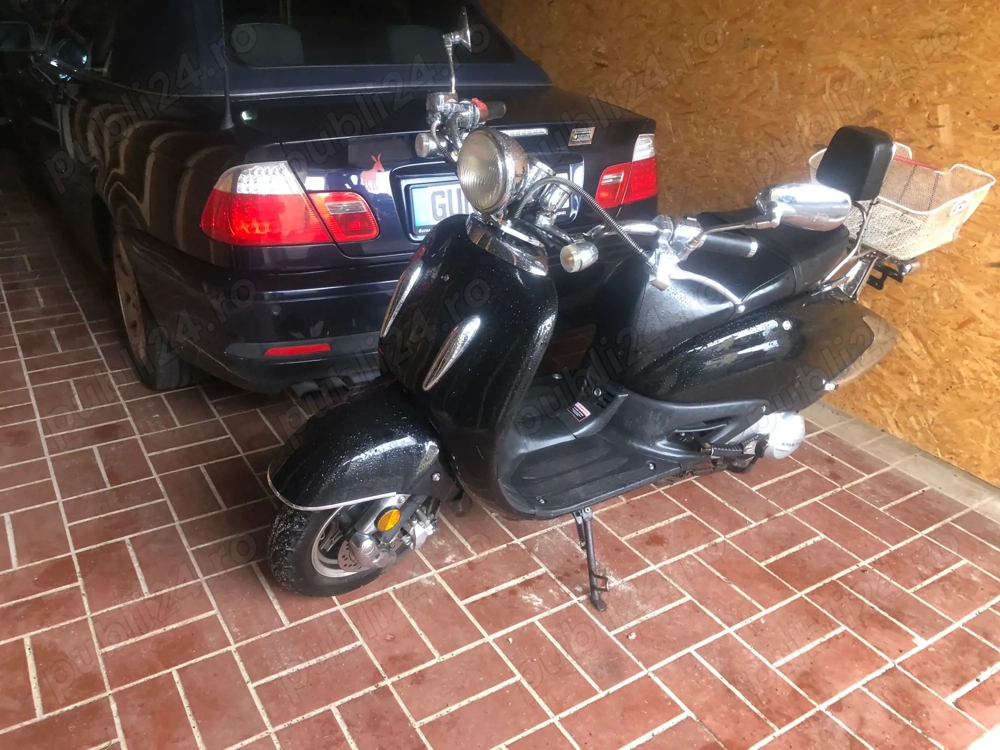 Nova Motors Retro Cruiser