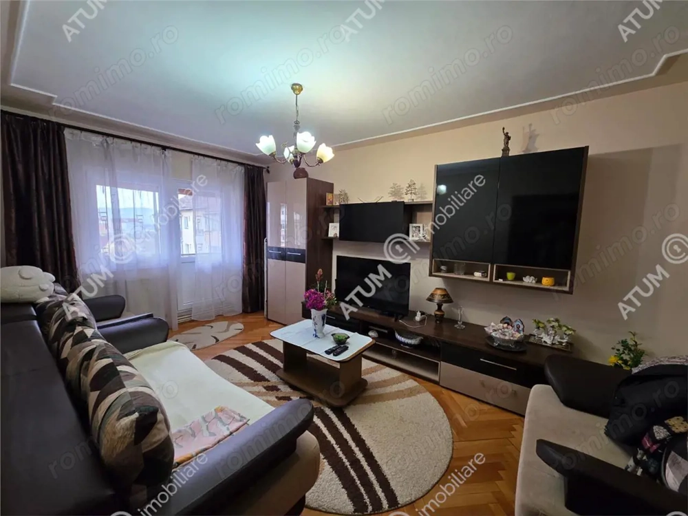 Apartament cu 3 camere decomandate 2 balcoane zona Terezian Sibiu