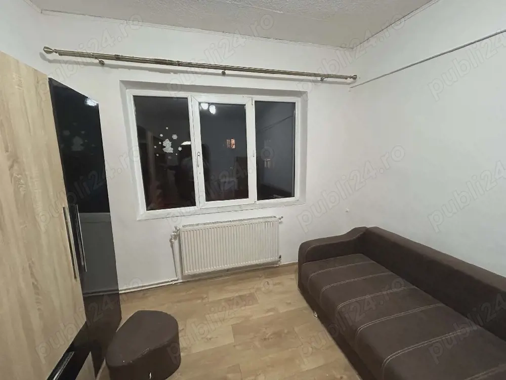 Vand garsoniera conf 2 ,et 3. ,24 mp