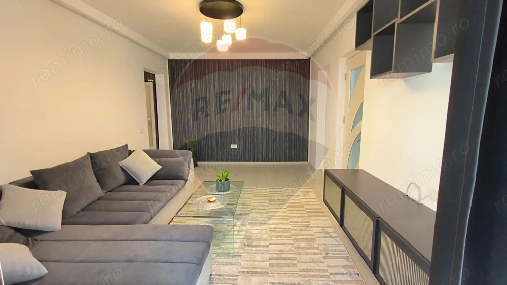 Apartament cu 3 camere de închiriat în Micro 19 Galați