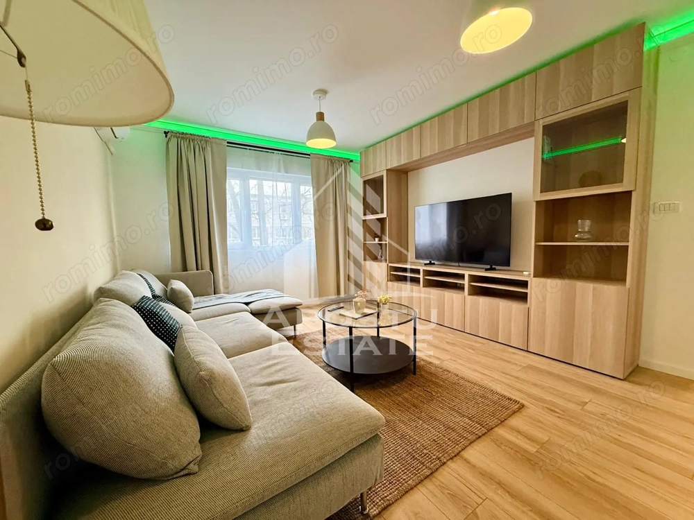 Apartament cu 4 camere, de vanzare, Zona Cetatii, Timisoara