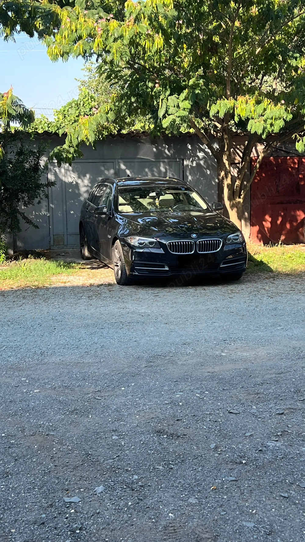 BMW Seria 5 F11 520d xDrive 218 CP | Piele | Trapa Panoramica | Incalzire Fata+Spate |