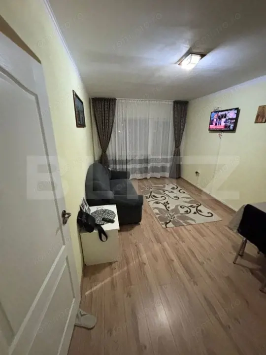 Apartament de vânzare – 2 camere, etaj 1, zona Independenței