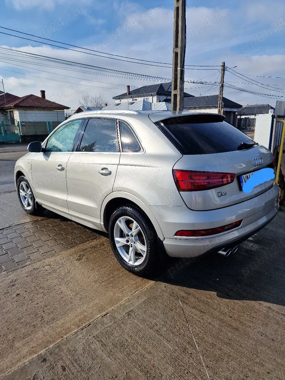 Vand  Audi Q 3