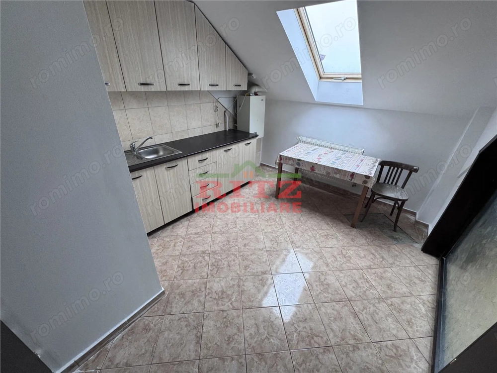 Nou! Ap. 2 cam., S=53 mp, mansarda, zona Eugen Ionescu!