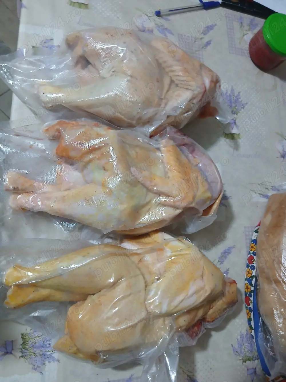 Vând pui de casă 