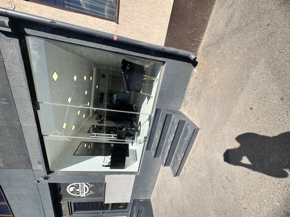 Spatiu comercial de inchiriat-zona cu trafic intens,Sector 4