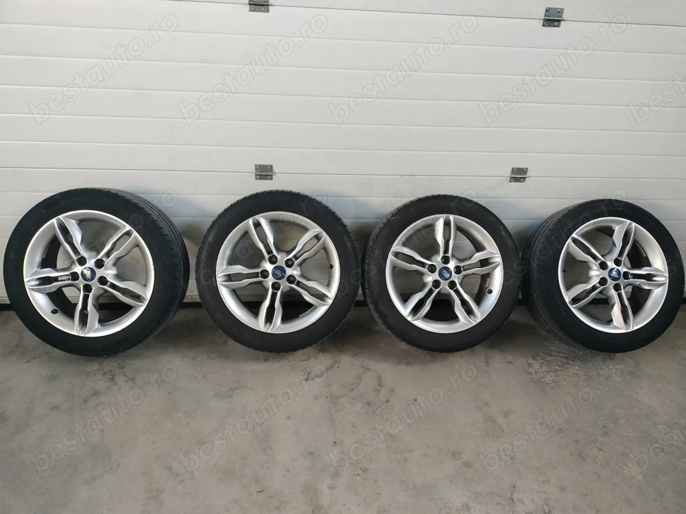 Jante aliaj originale Ford cu cauciucuri 205 50 17