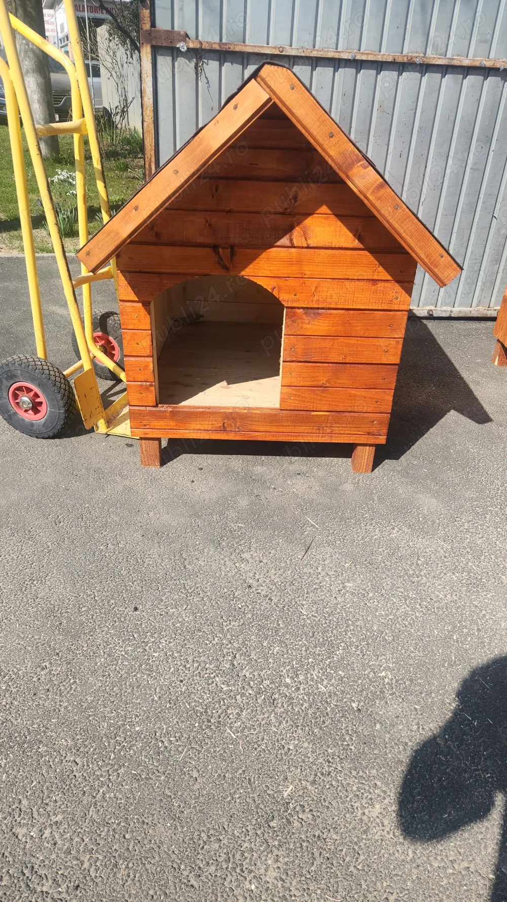 Cușcă pentru catei