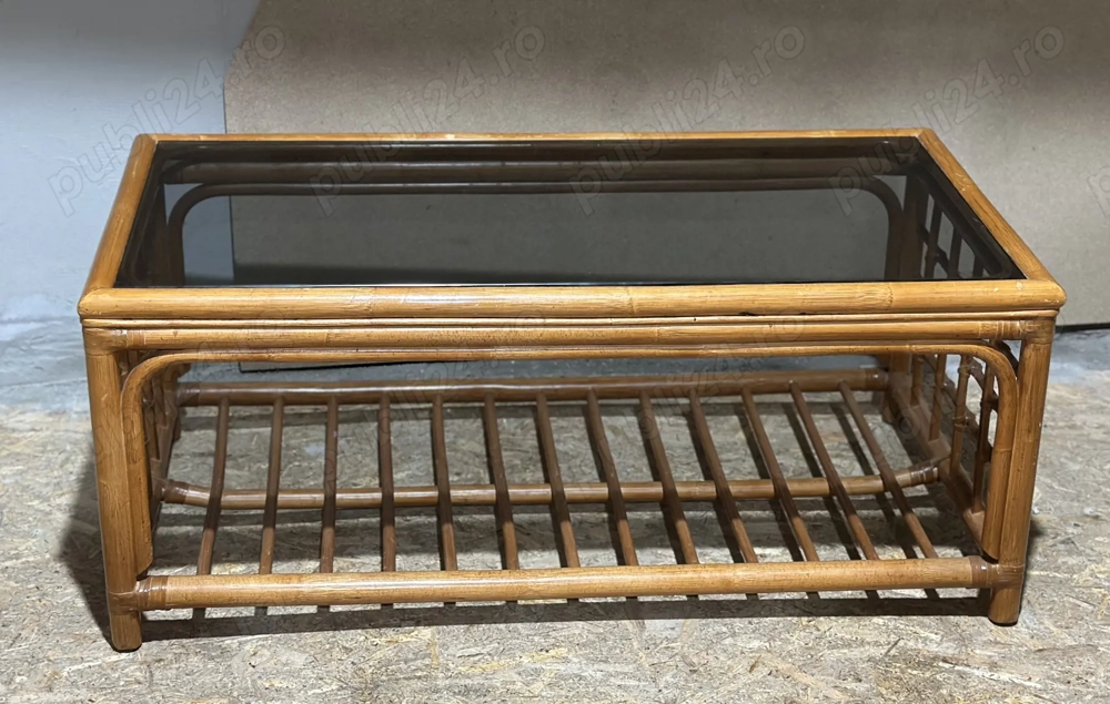 Masuta de cafea din ratan cu blat de sticla fumuriu; Blat 108x53 cm