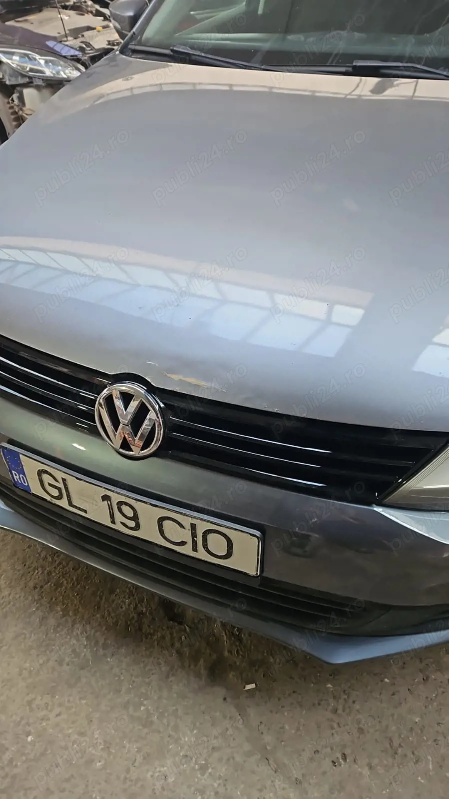Vând Volkswagen jetta în stare bună 