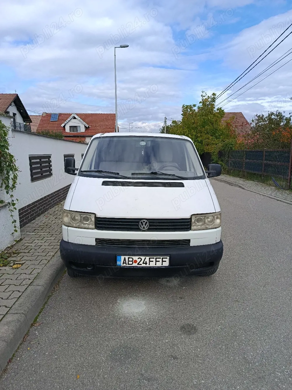 vând VW Transporter 2,5 TDI 102 CP