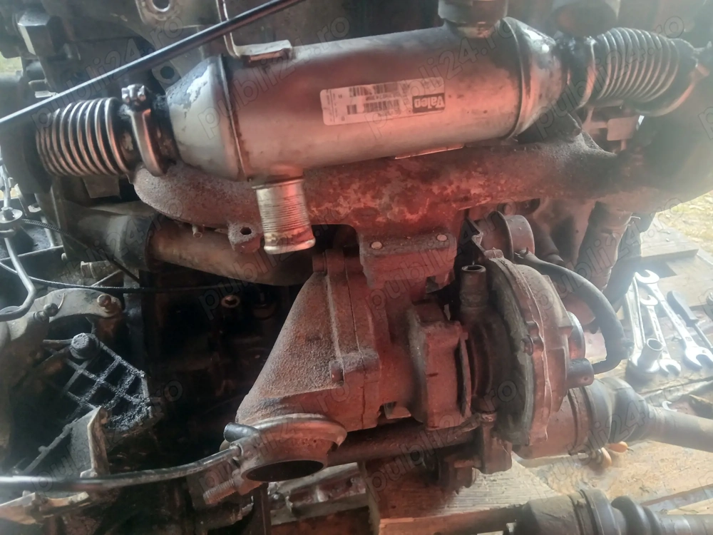 dezmembrez motor de pejo 207