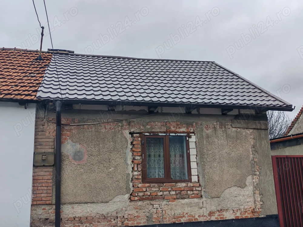Casă de vanzare +garaj ,șopru construite de noi