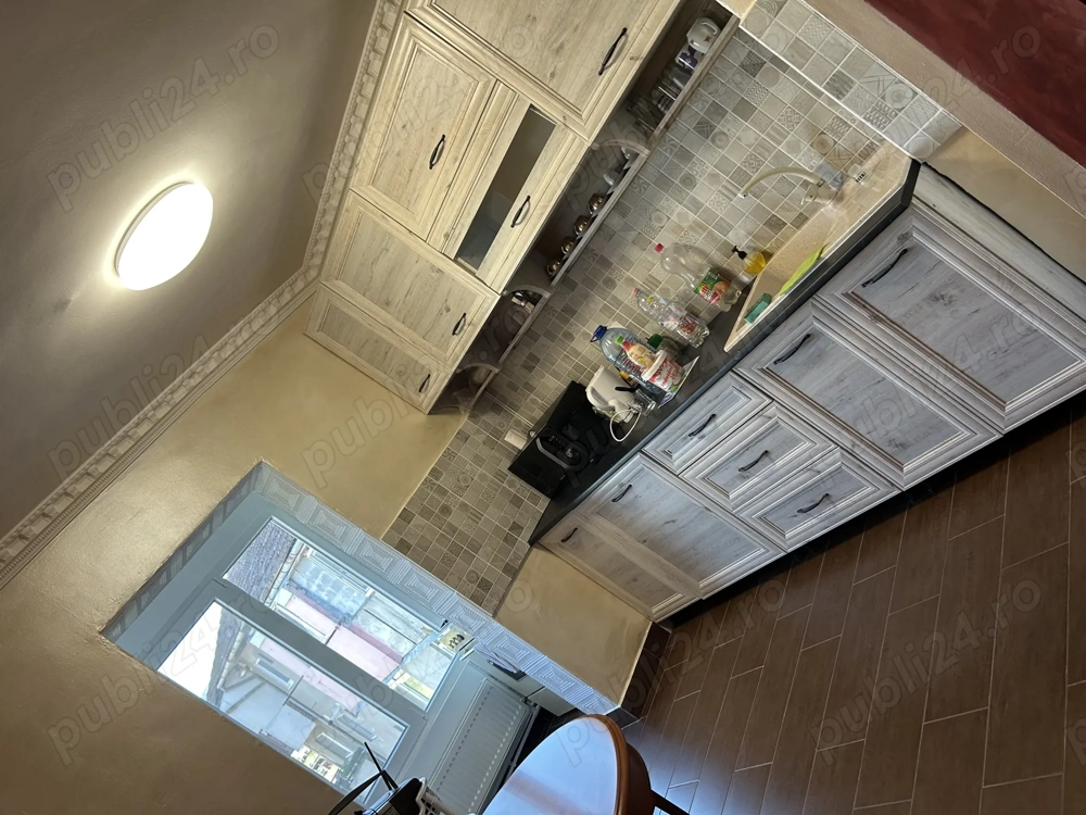 Închiriez apartament Bocșa Romana