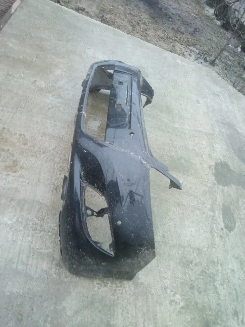 vând bară față Opel Zafira B facelift 