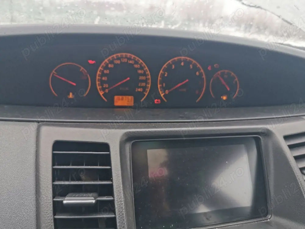 Dezmembrez nissan primera 16i 