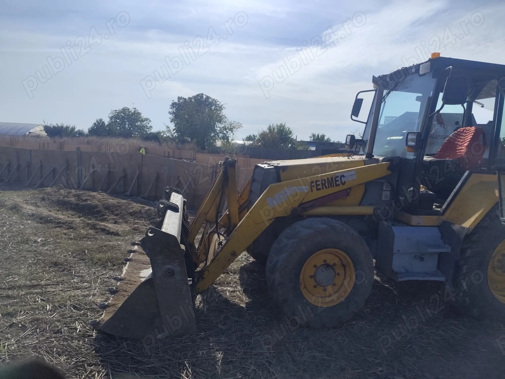 De vânzare buldoexcavator 