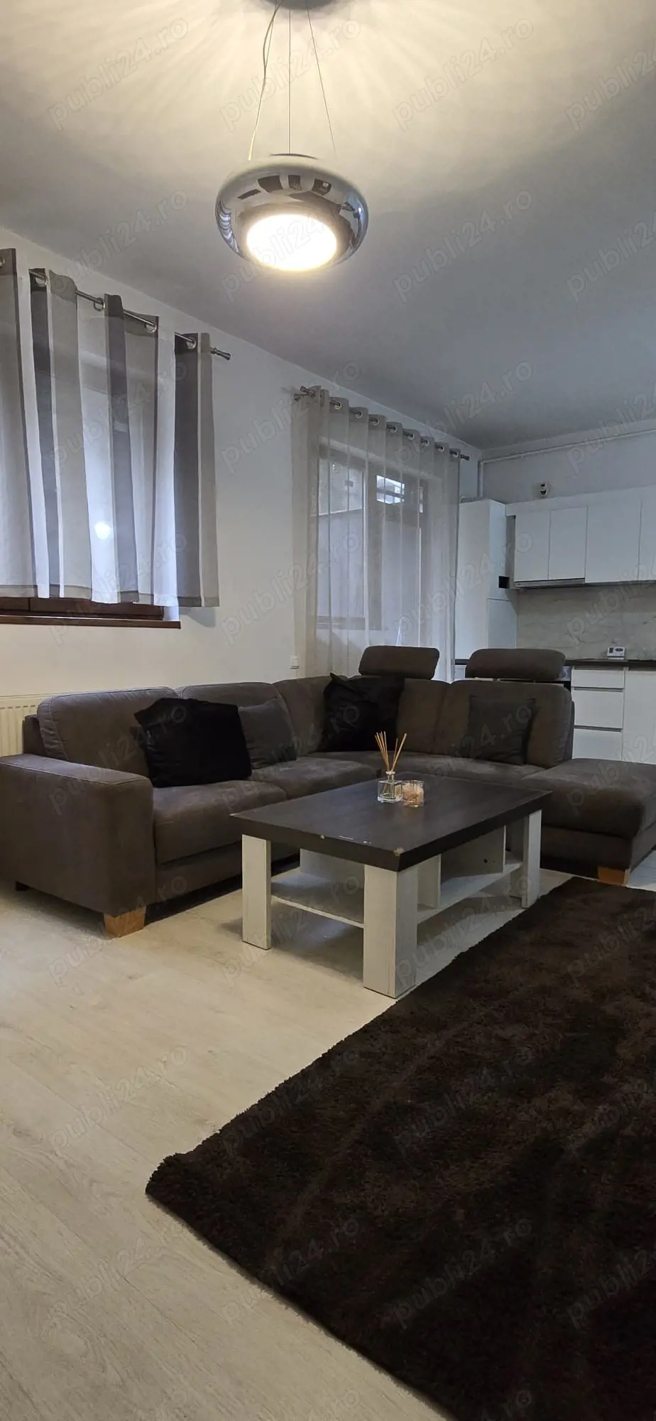 Apartament 3 camere Spatiu comercial 79 mp cu tersa 69 mp