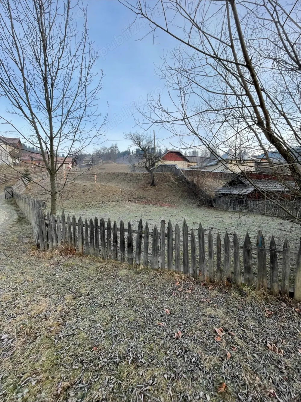 Vand teren intravilan com Sadova lângă ViaTansilvanica Vând teren intravilan situat in comuna Sadova