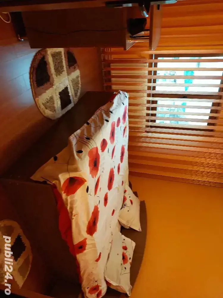 Vând apartament 2 camere et.2 in Petroșani Aeroport frt.bine intretinut 