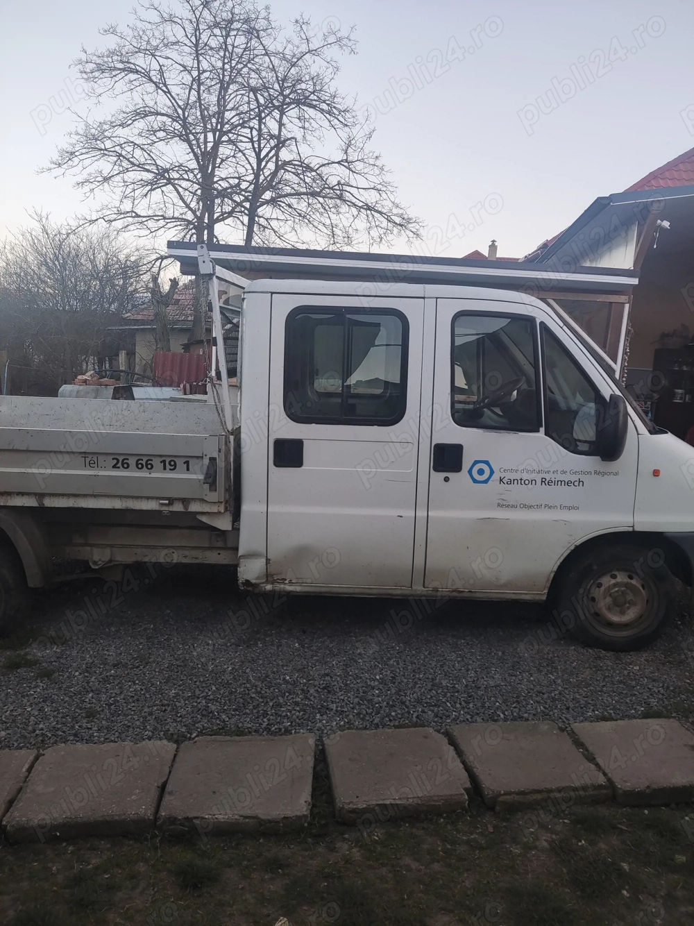 Vând Autoutilitara 