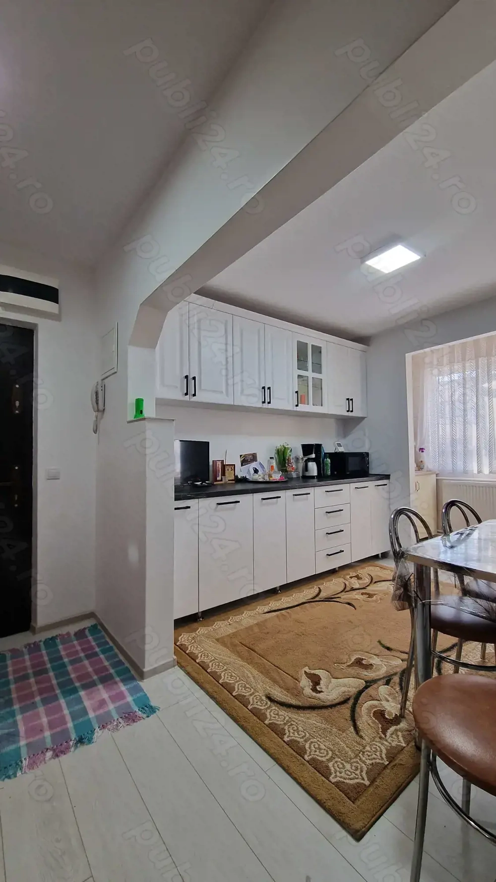 Apartament cu 2 camere , Zona Ispirescu 