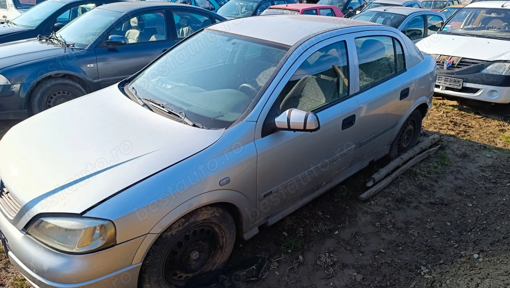 Dzmembrare Opel Astra