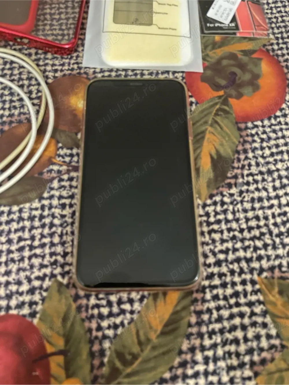 iPhone XR Rosu