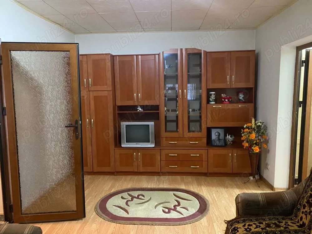 Vand apartament 2 camere ,Beius