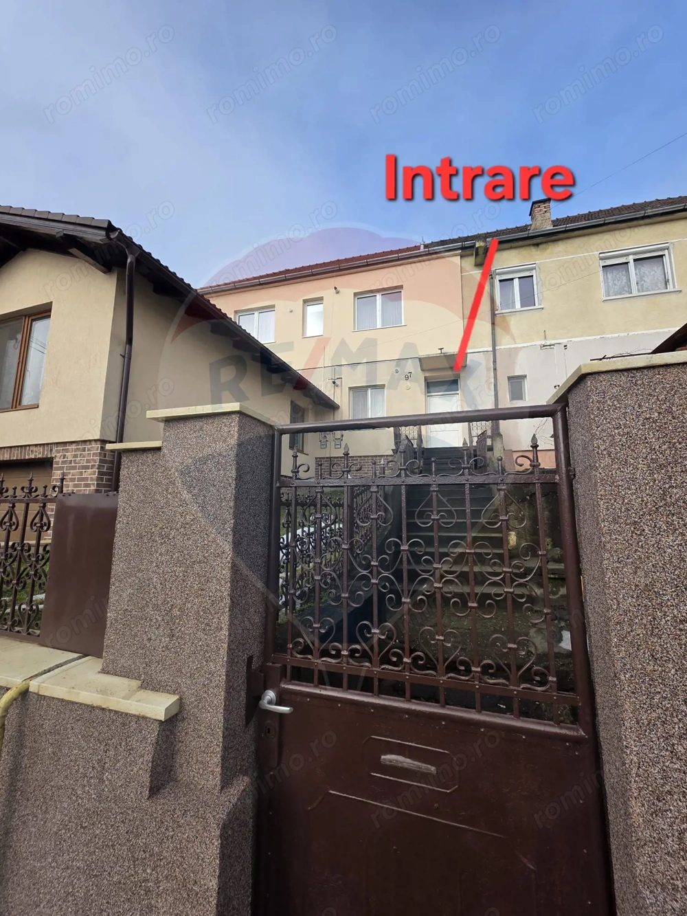 Casa de vanzare, curte proprie -Medias, str. Stadionului