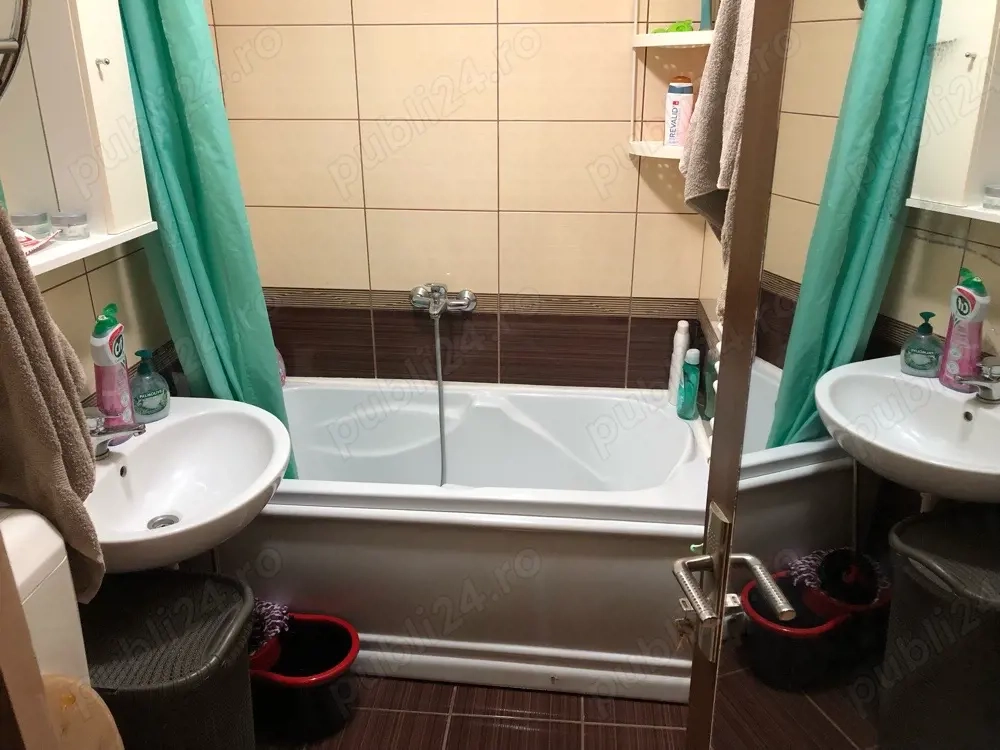 Apartament cu 2 camere la mansarda zona Dambovita 